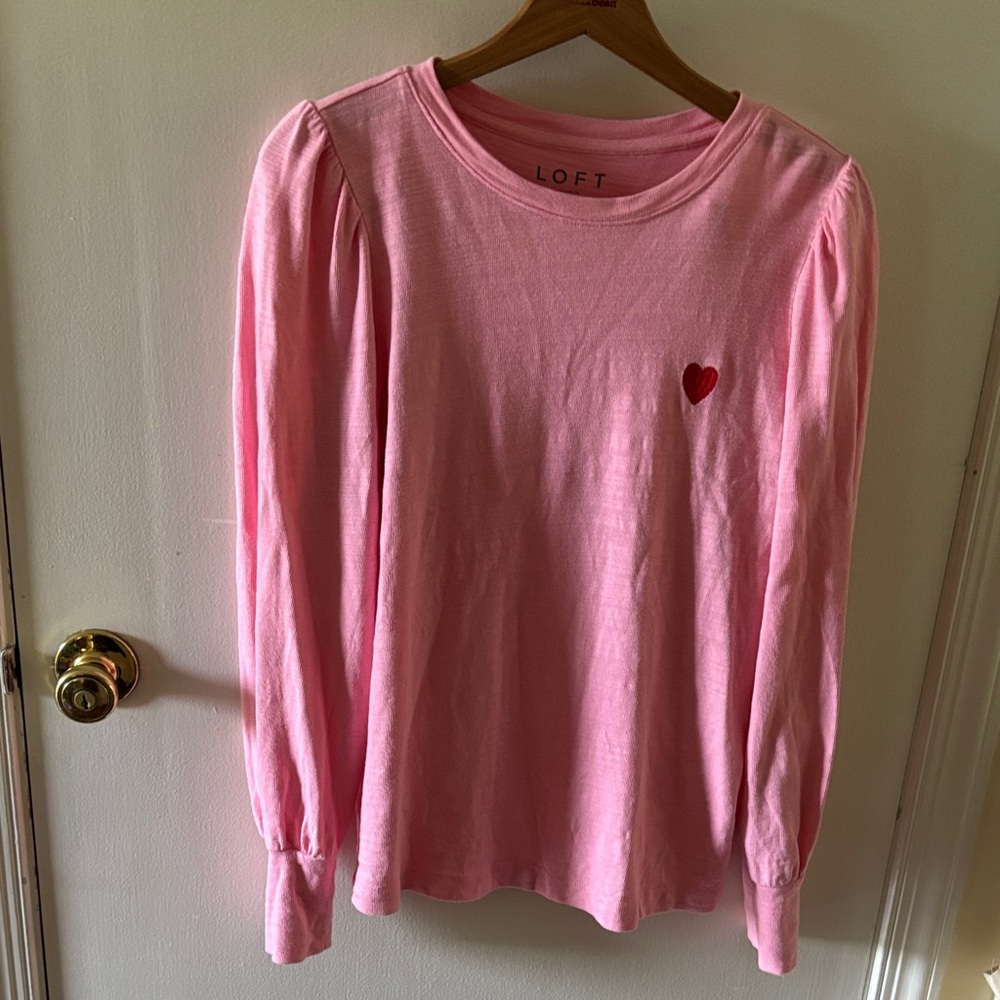 Loft Puff Sleeve Long Sleeve Shirt with Embroidered Heart, size Small